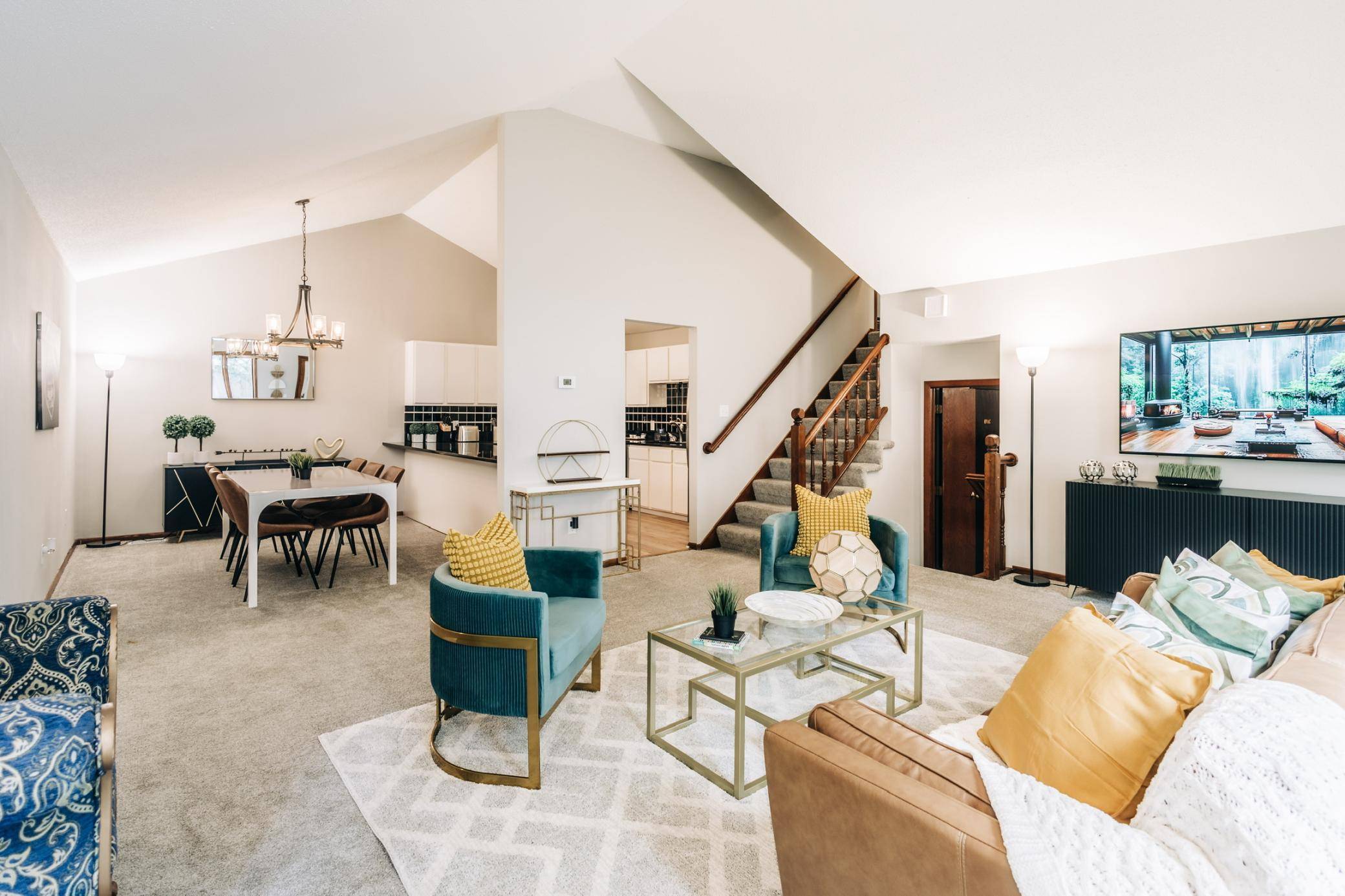 18701 Clear View DR, Minnetonka, MN 55345