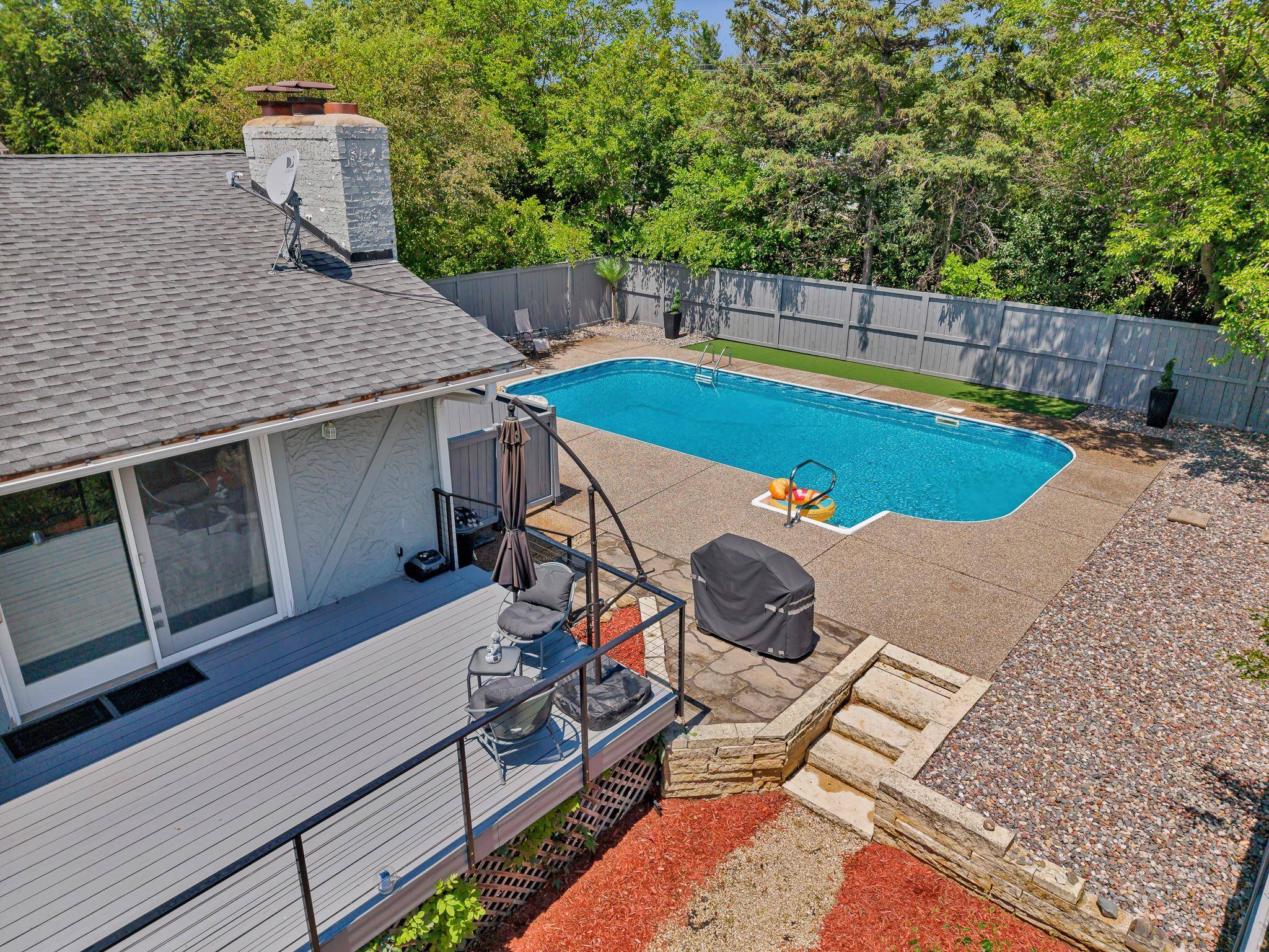 7001 Lanham LN, Edina, MN 55439