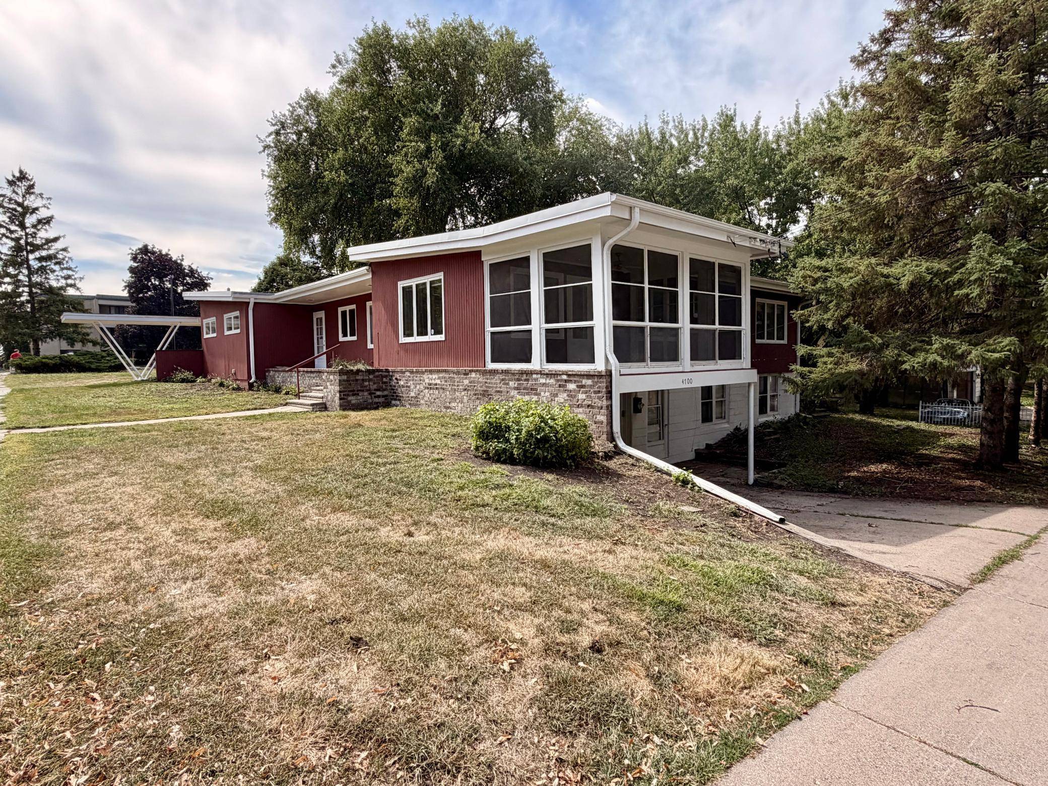 4700 Minnetonka BLVD, Saint Louis Park, MN 55416