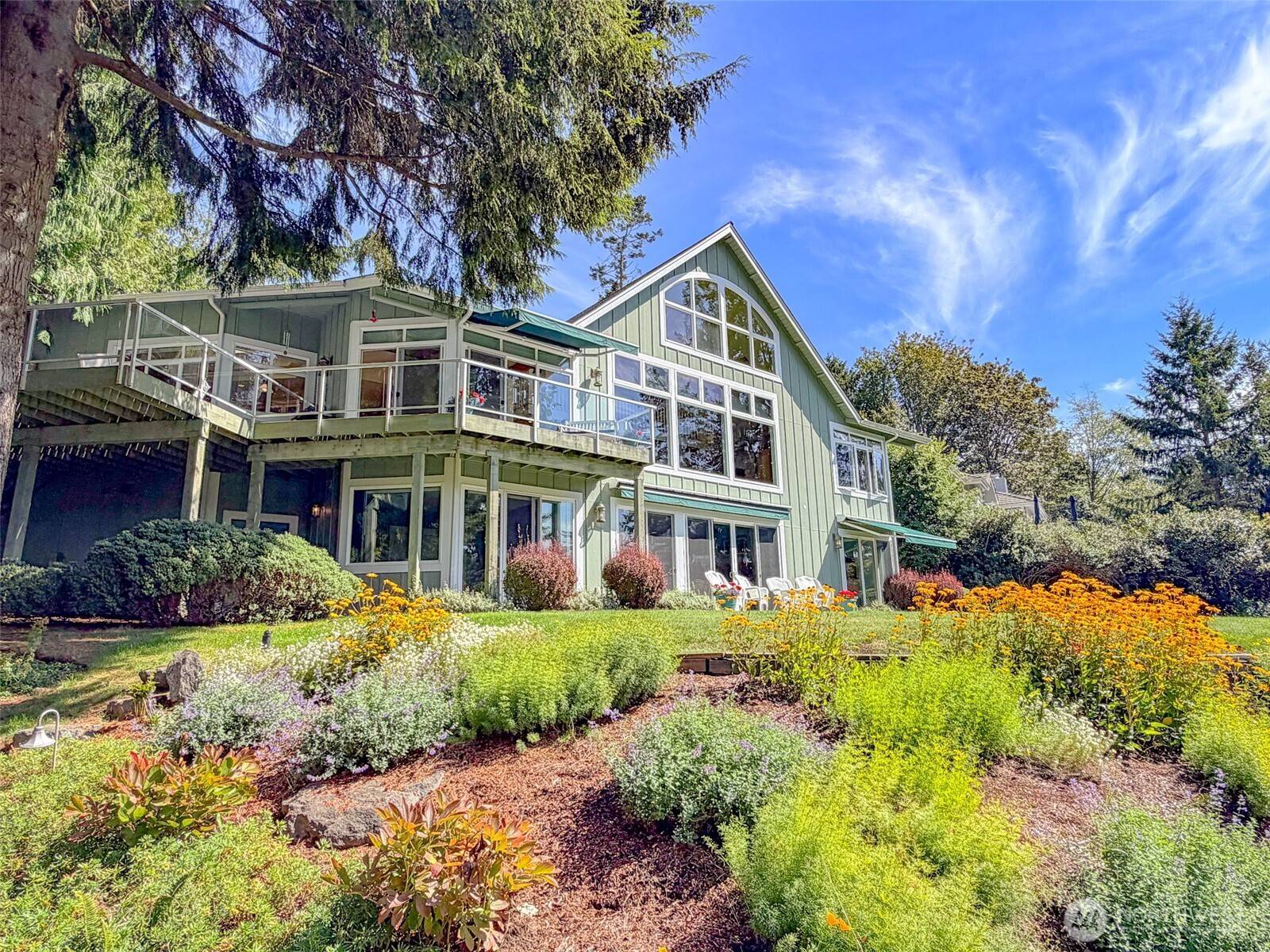 81 W Ludlow Point RD, Port Ludlow, WA 98365