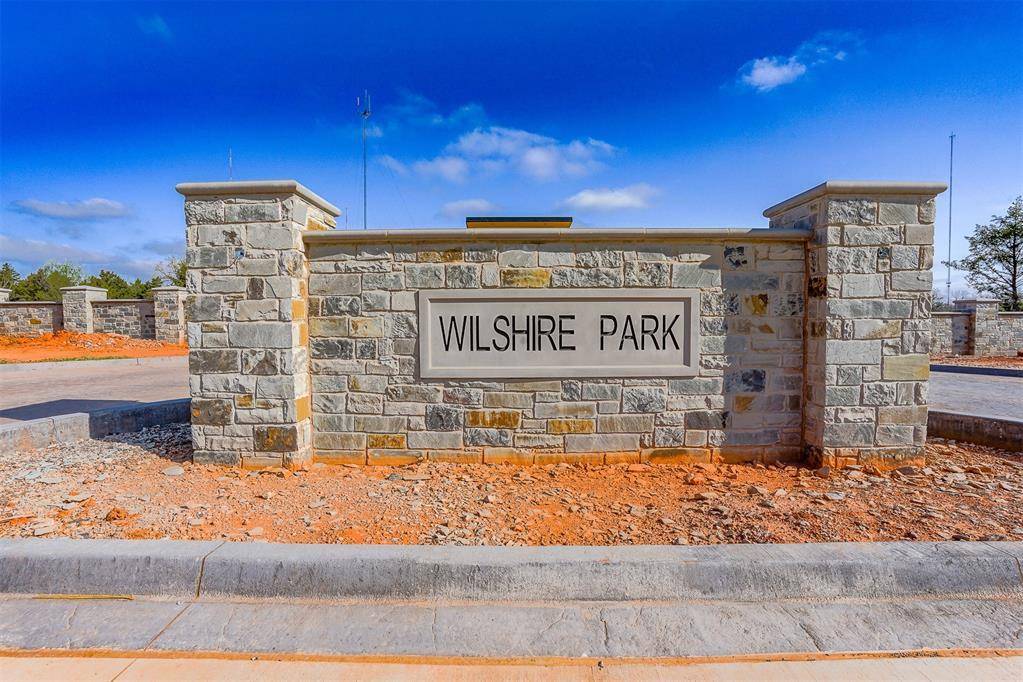 8450 Wilshire Park DR, Oklahoma City, OK 73131