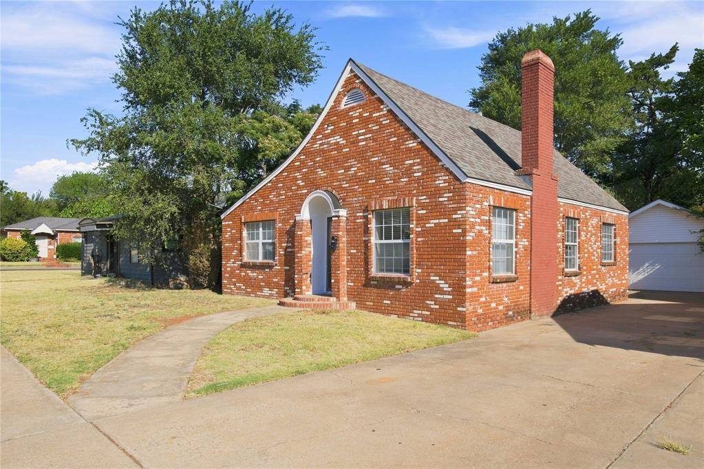 939 W 2nd ST, Elk City, OK 73644