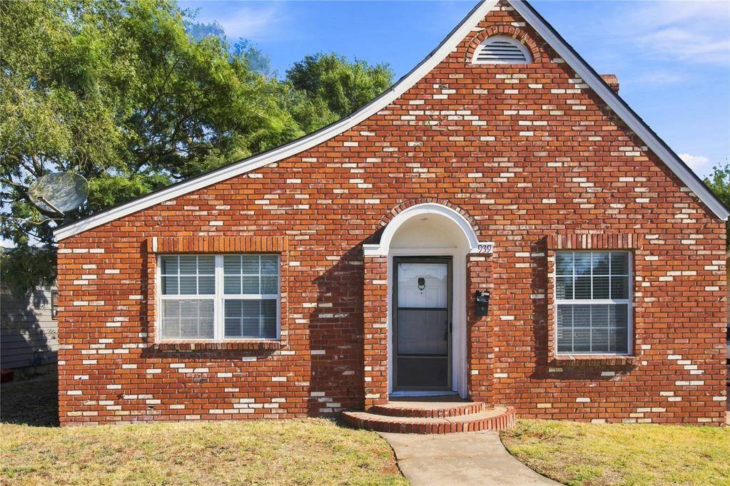 939 W 2nd ST, Elk City, OK 73644