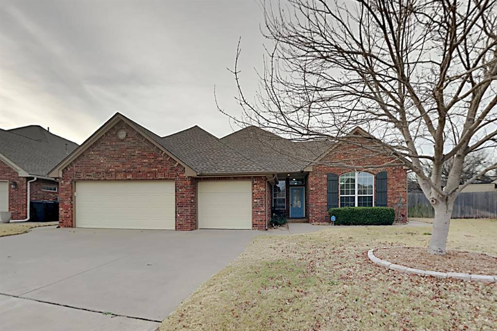 11733 Cherry Point LN, Yukon, OK 73099