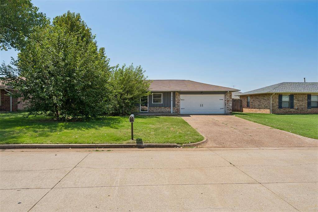 334 W Maple Branch WAY, Mustang, OK 73064