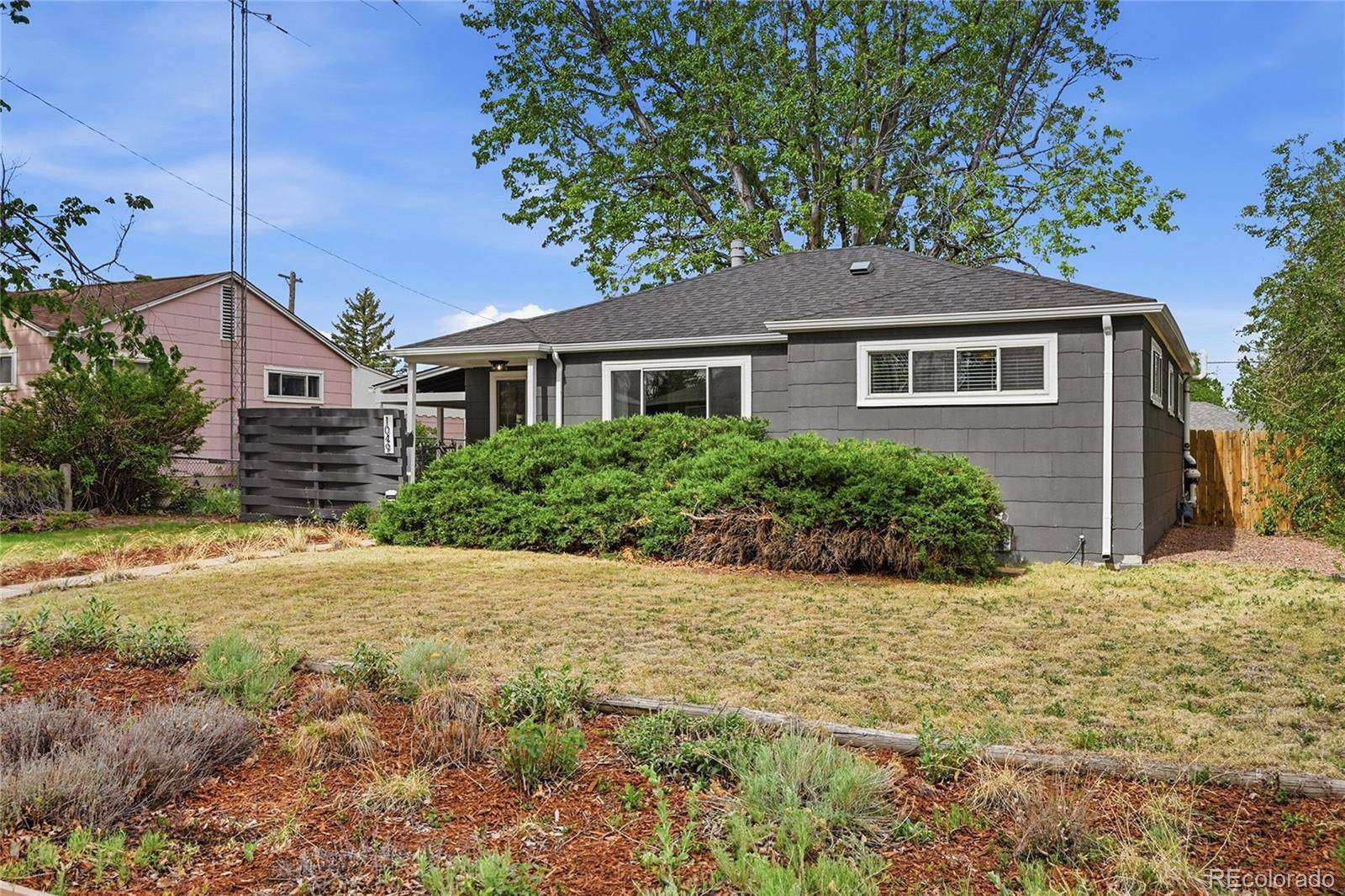 1049 Florence ST, Aurora, CO 80010