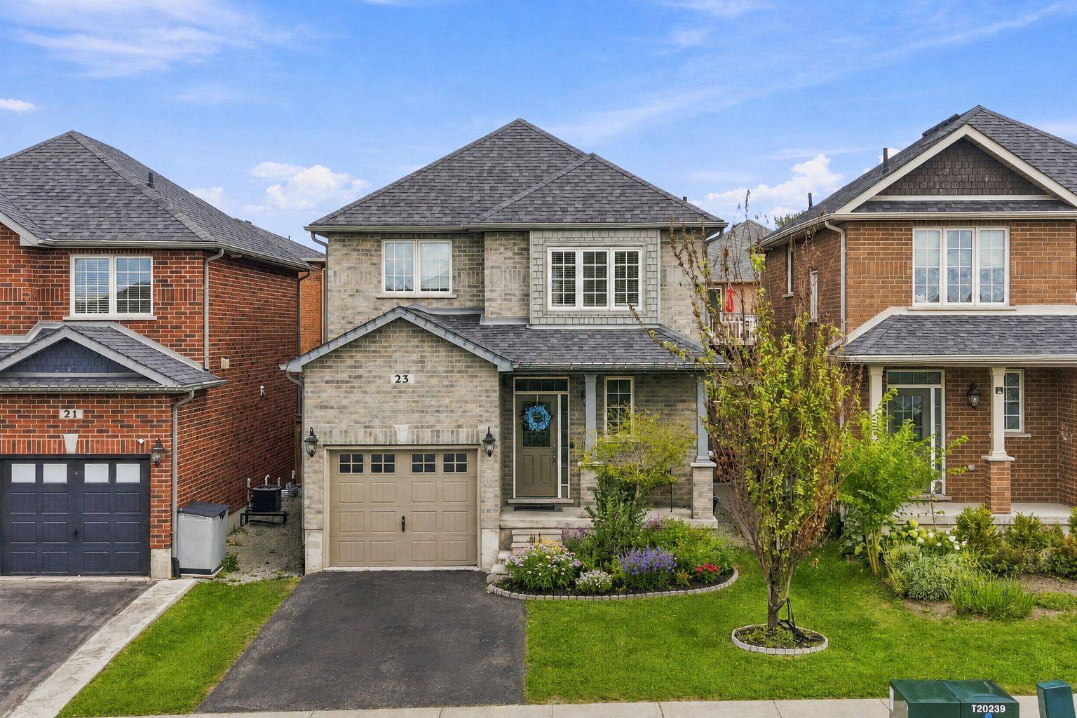 23 Nathan CRES, Barrie, ON L4N 0S5