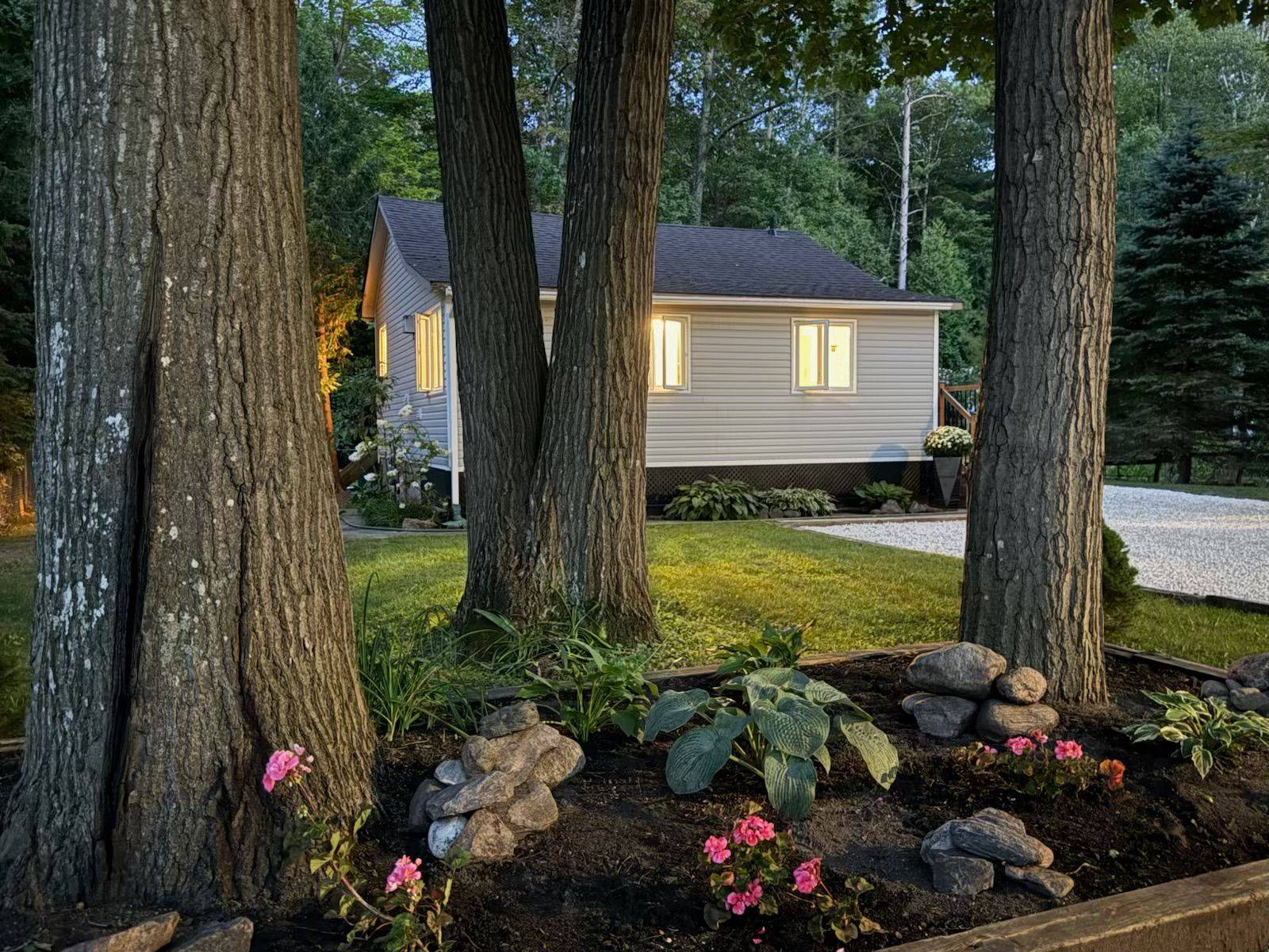 605 Oxbow Park DR, Wasaga Beach, ON L9Z 2T9