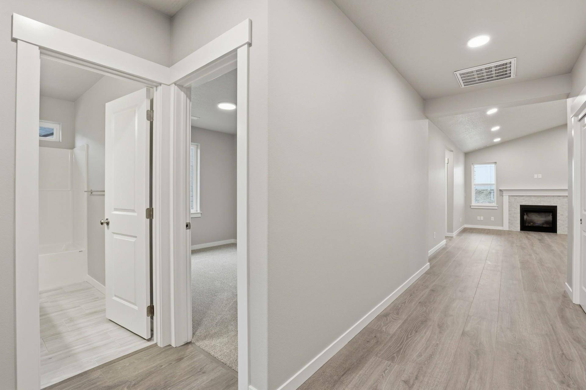 5341 N Sun Beam Ln #Orchard, Spokane, WA 99217
