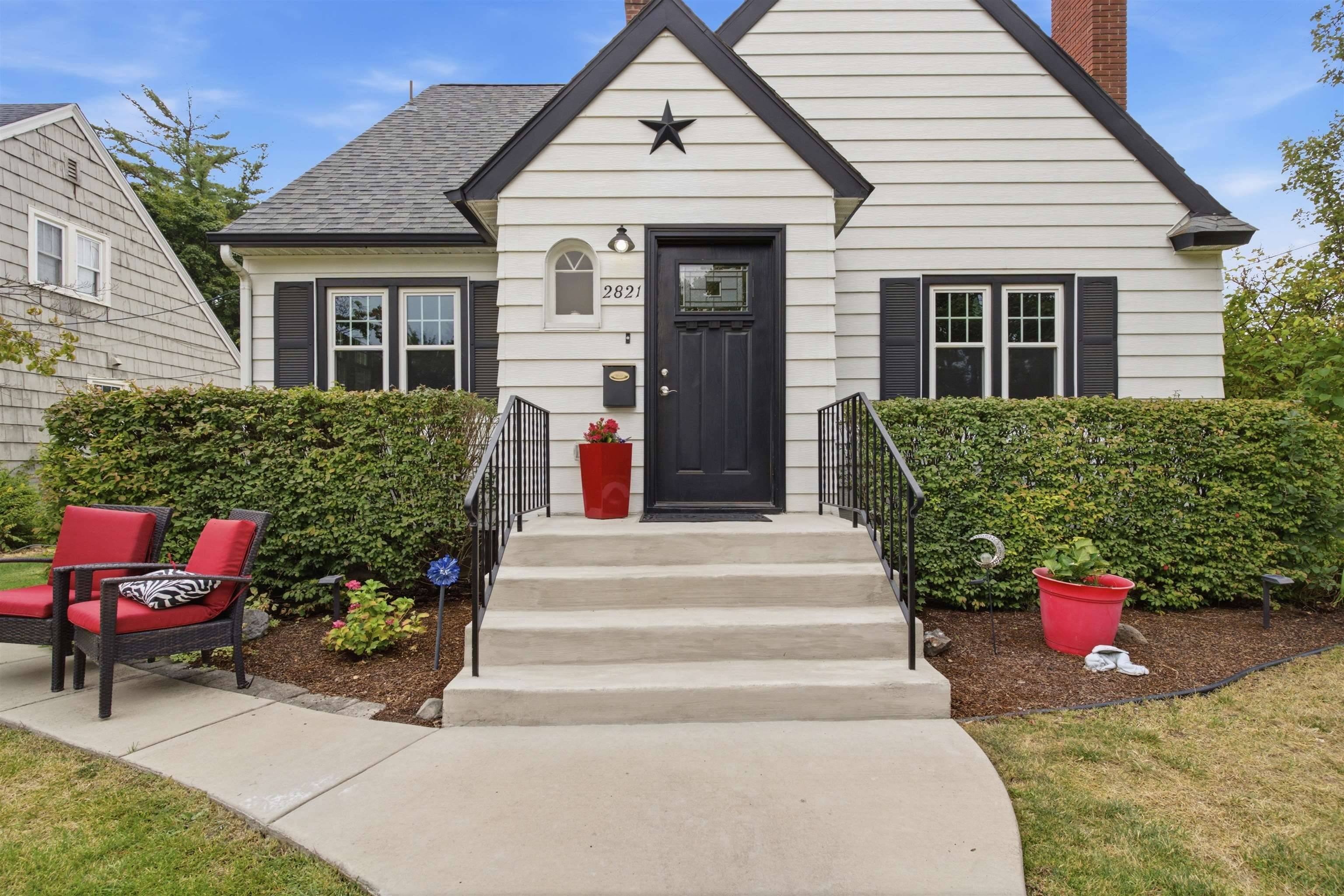 2821 S Monroe St, Spokane, WA 99203