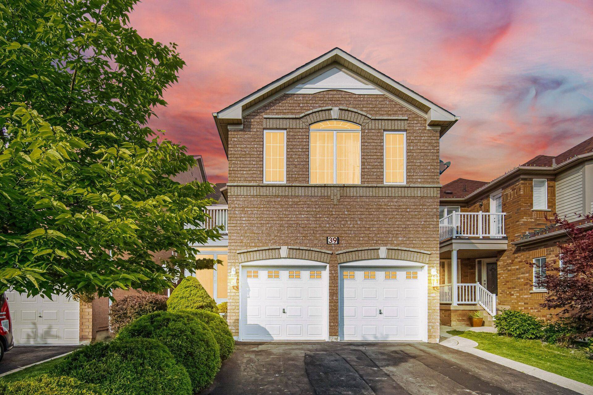 39 LEGEND LN, Brampton, ON L6X 5B6
