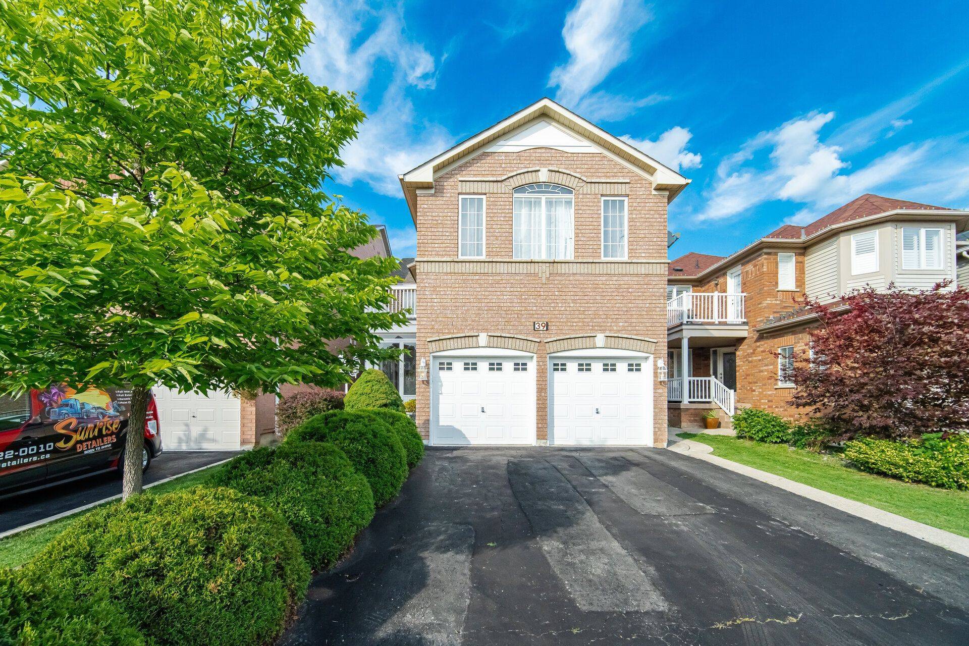 39 LEGEND LN, Brampton, ON L6X 5B6