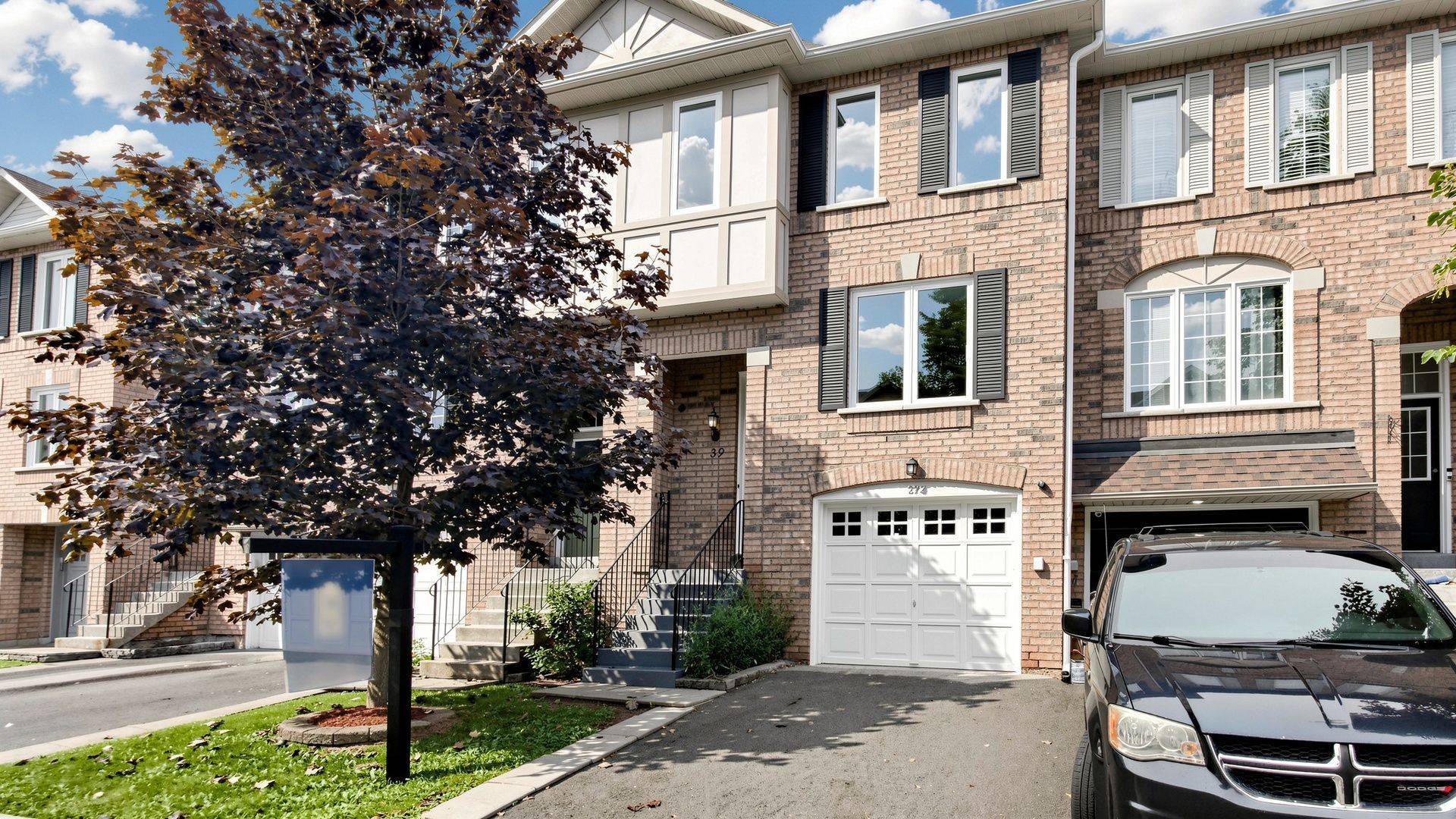 Unit 39, 2 Clay Brick CT, Brampton, ON L6V 4M7
