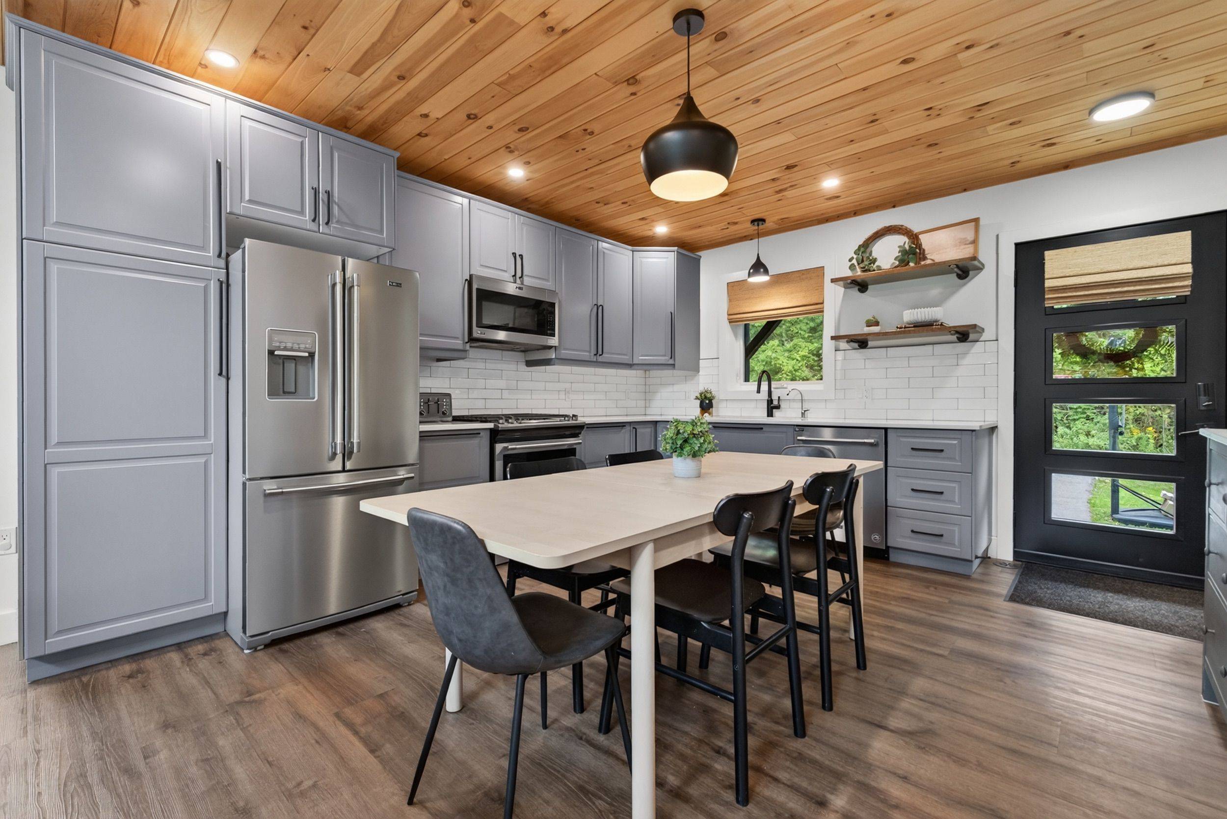 11 Maitland AVE, Central Huron, ON N7A 3X8