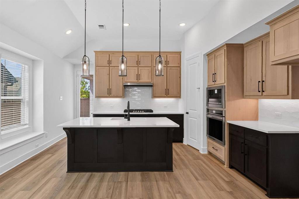843 Dogwood Lane, Lavon, TX 75166