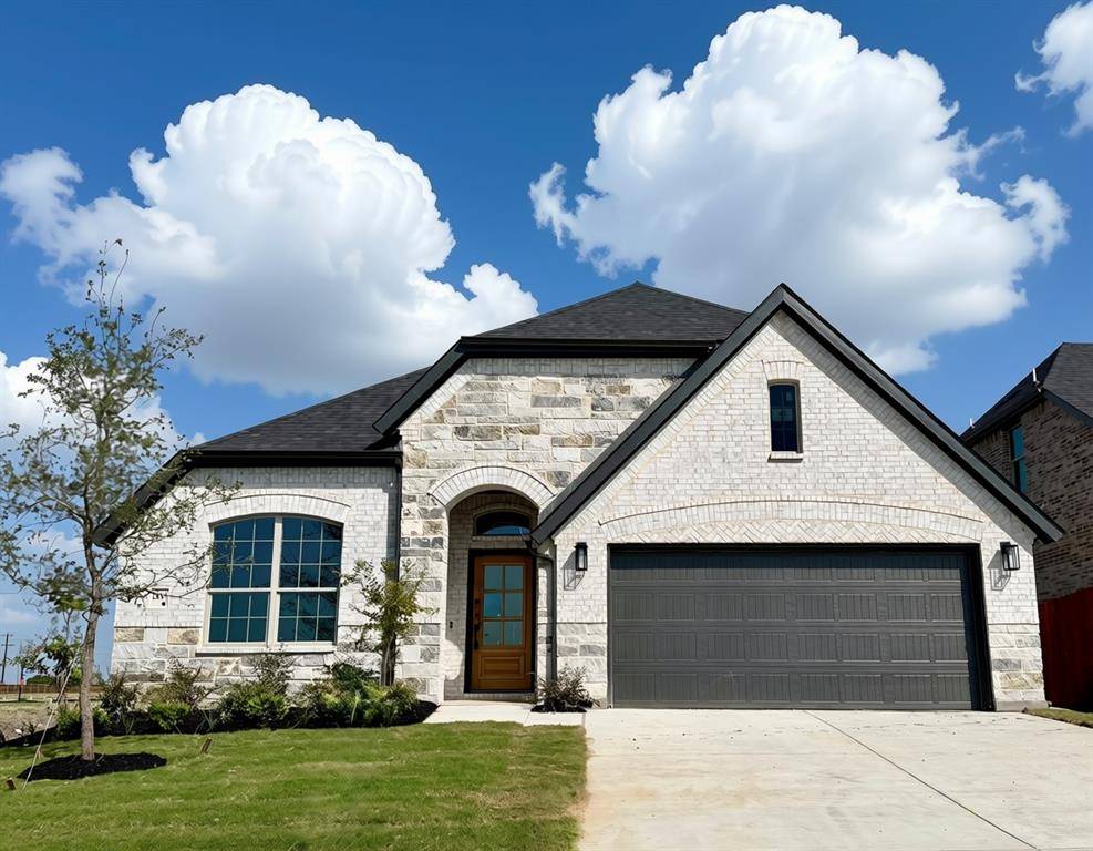 2813 Slama Trail, Crandall, TX 75114