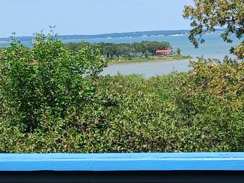 357 Kellys Circle, Runaway Bay, TX 76426