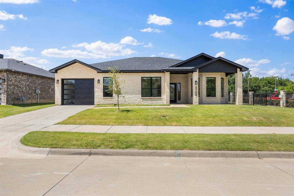 3700 Creek View Drive, Mckinney, TX 75071