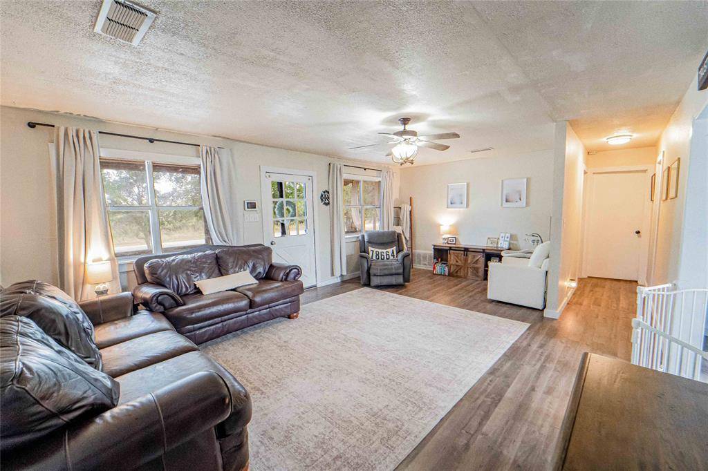 87 Water District Road 214, Breckenridge, TX 76424