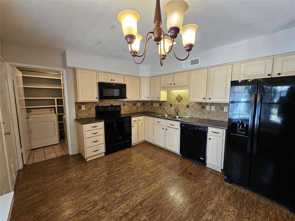 7713 Jerome Drive, Plano, TX 75025