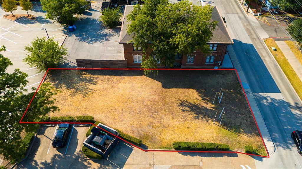 911 N Haskell Avenue, Dallas, TX 75204