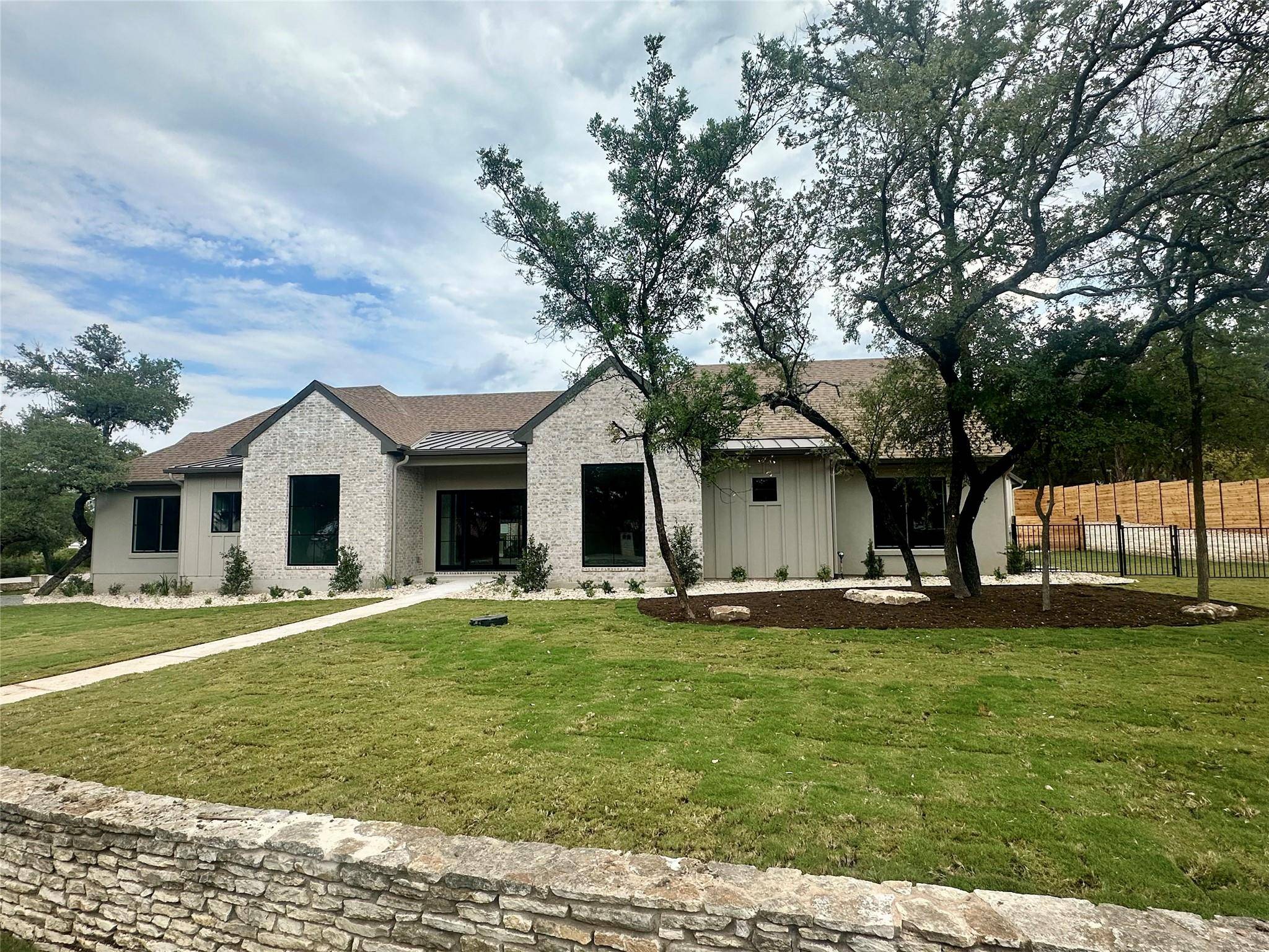 304 Comet, Lakeway, TX 78734