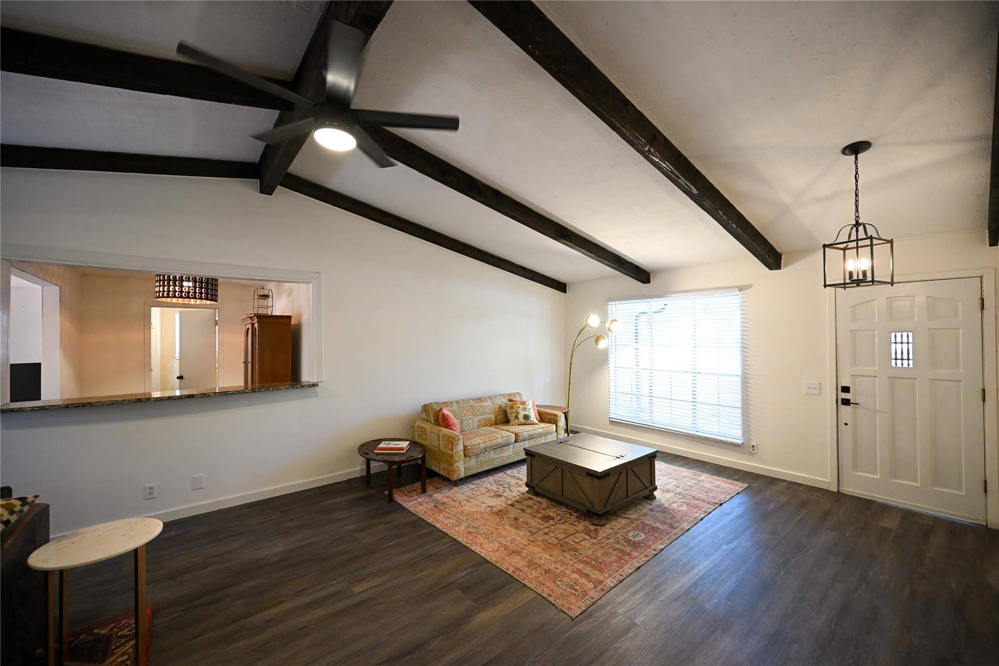 401 Dove Creek DR, Round Rock, TX 78664