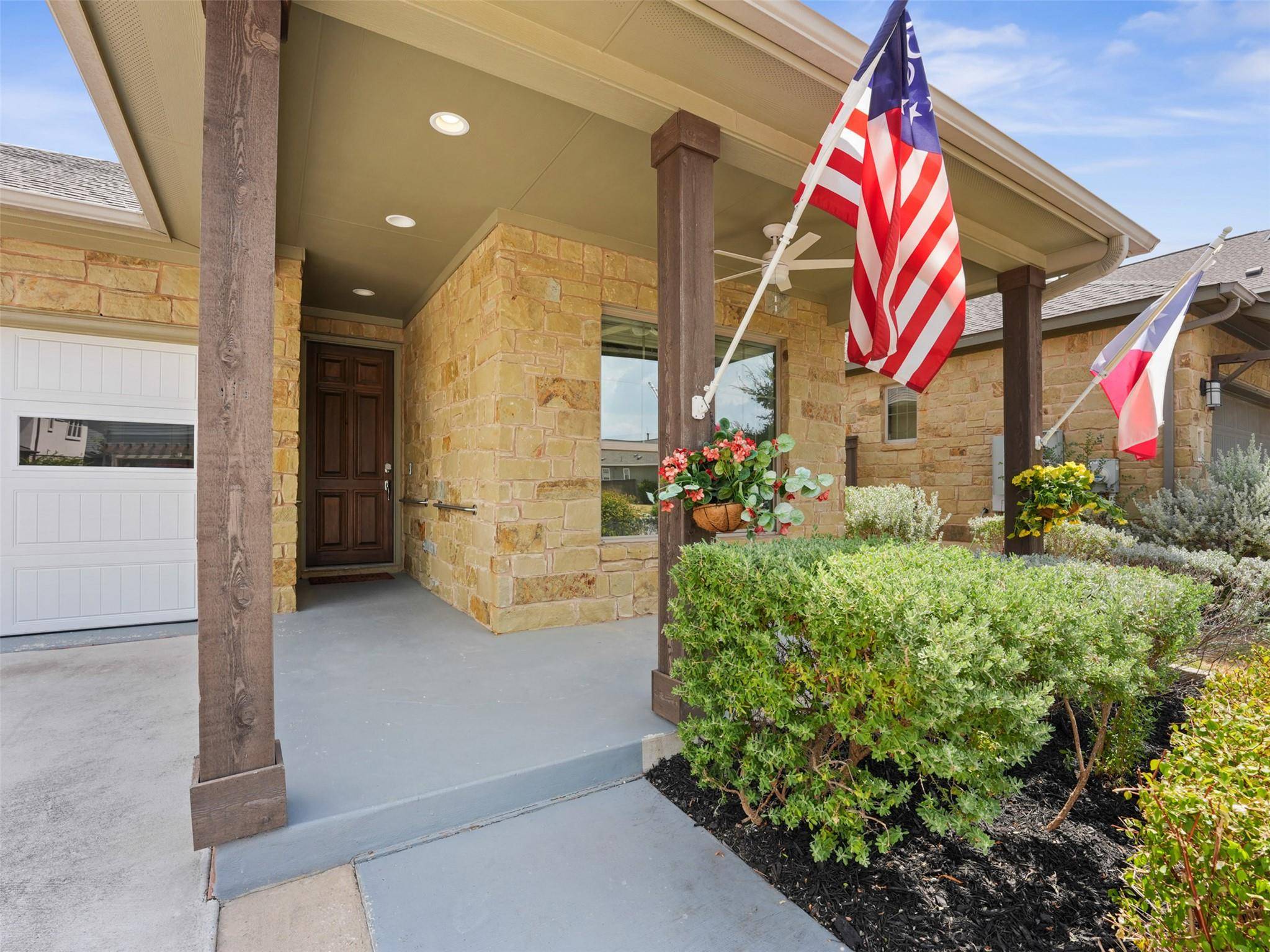 604 Golden Glory RD, Leander, TX 78641