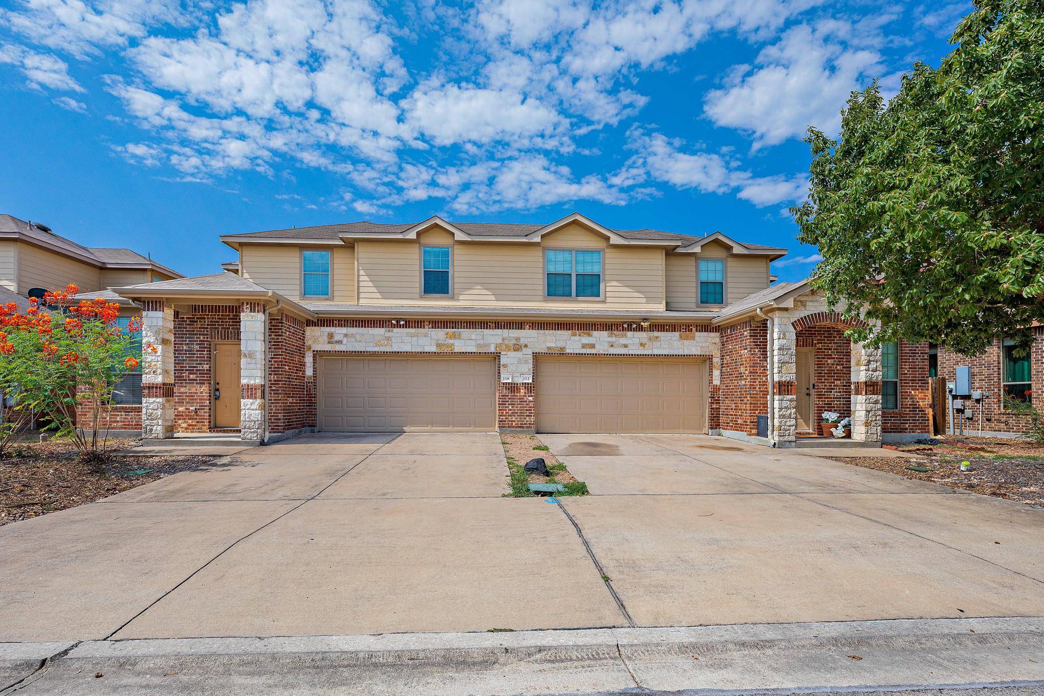 118 Creekside Villa DR, Kyle, TX 78640