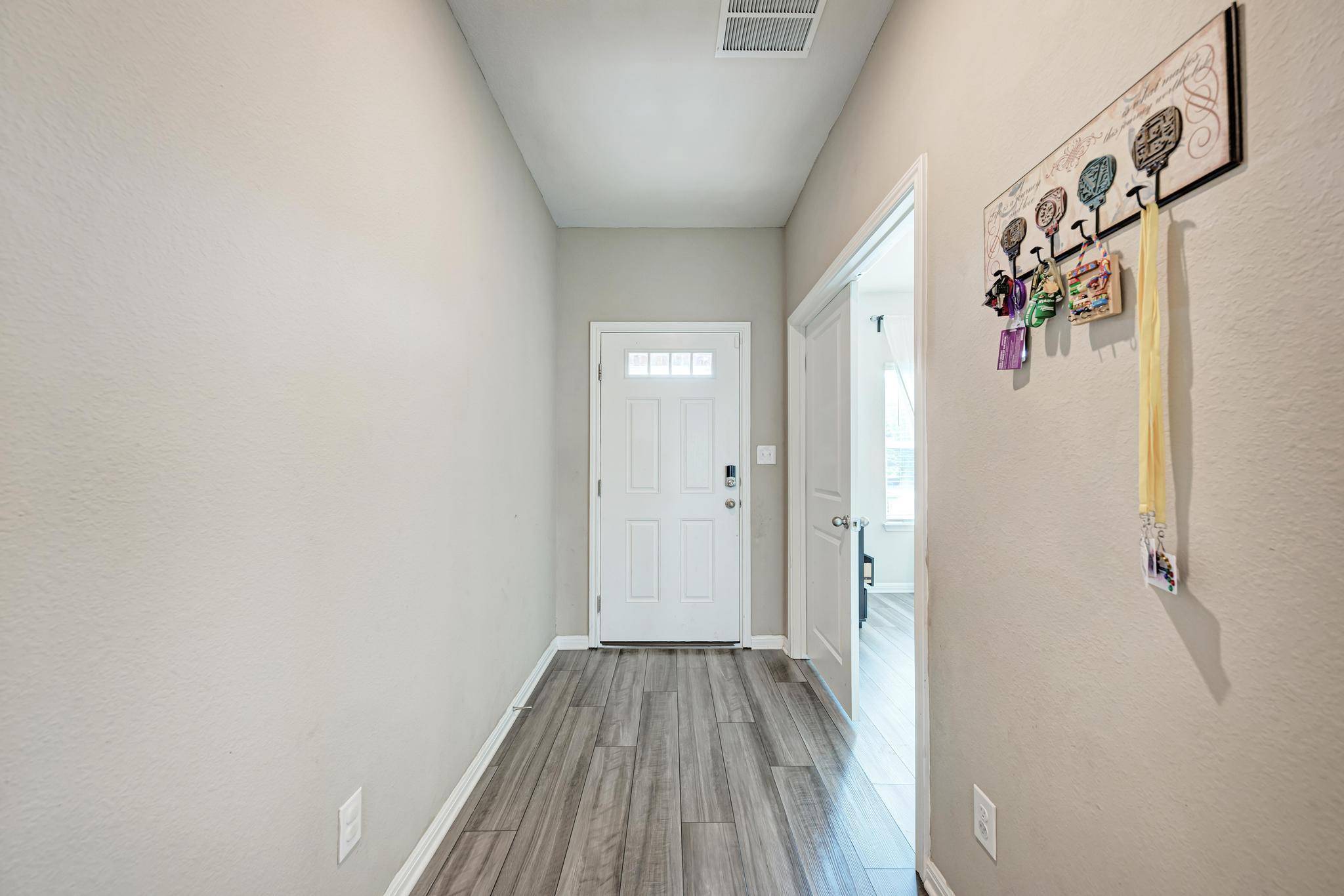 305 Windy Reed RD, Hutto, TX 78634