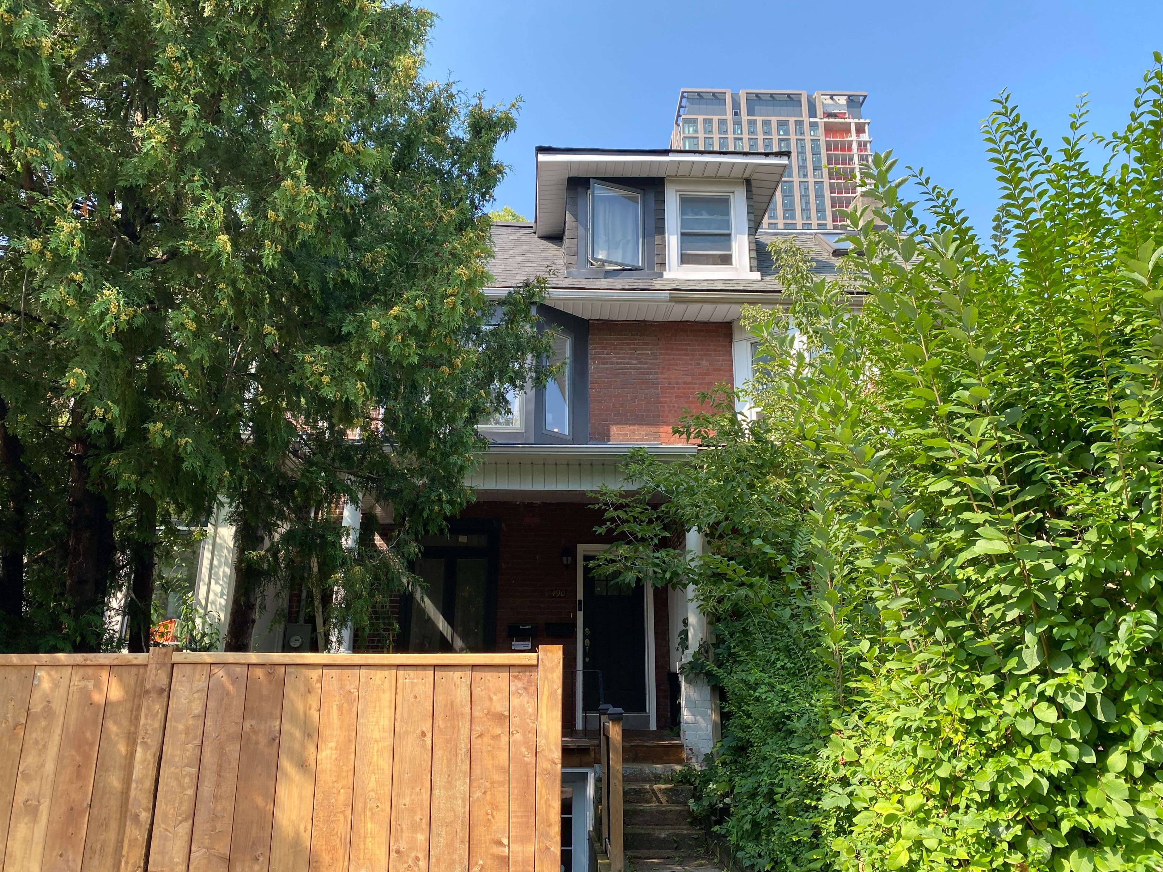 490 Gladstone AVE, Toronto C01, ON M6H 3H9