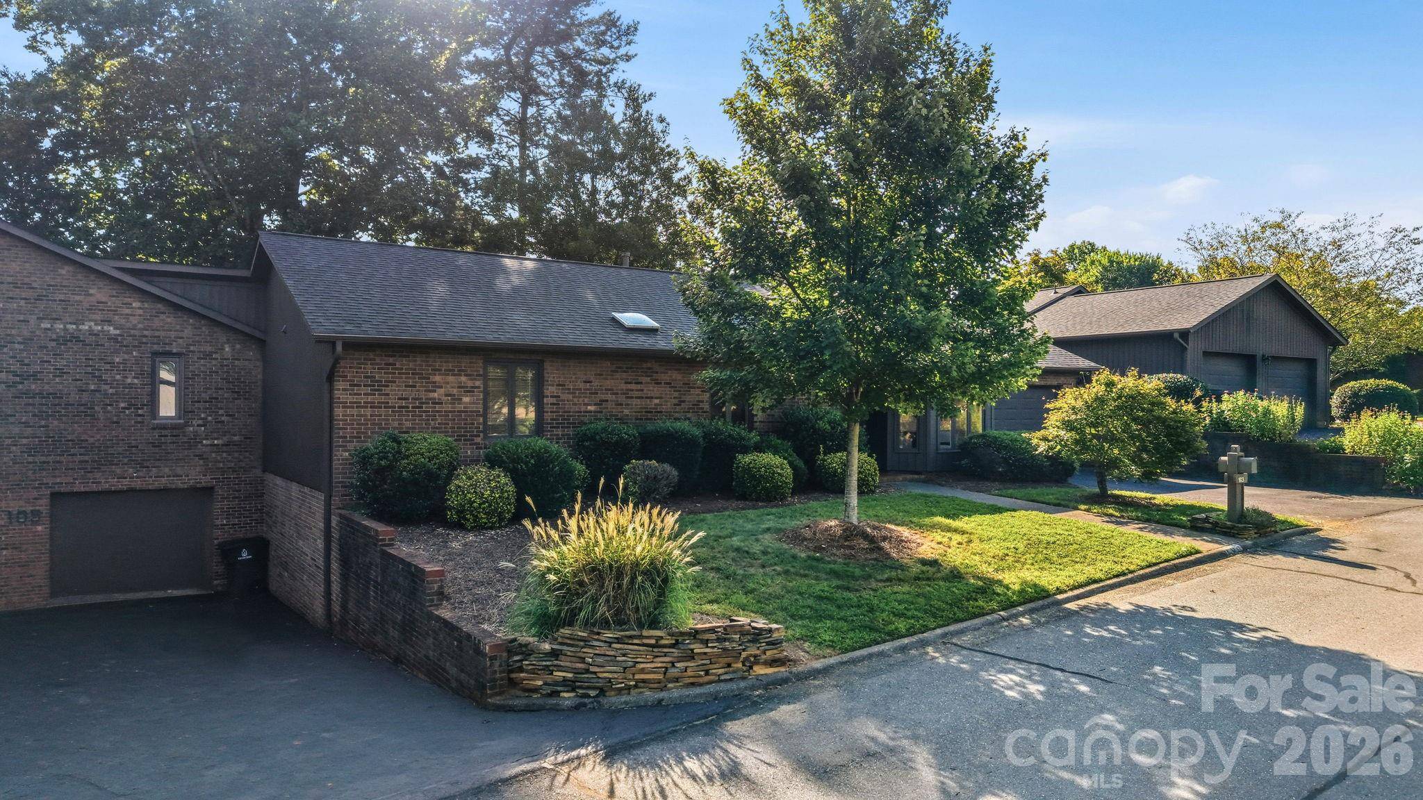 103 Briar Ridge CIR, Winston Salem, NC 27104