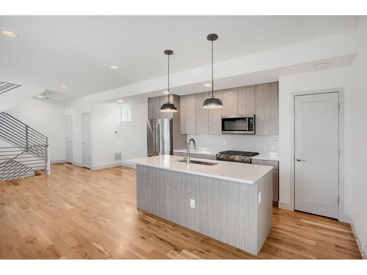835 Forest, Denver, CO 80220