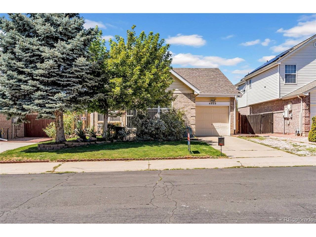 4909 Eagle, Denver, CO 80239