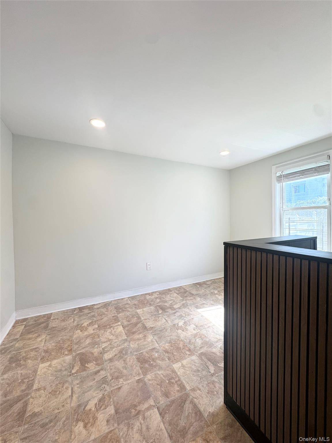 249 N Macquesten Pkwy #Floor #2, Mount Vernon, NY 10550