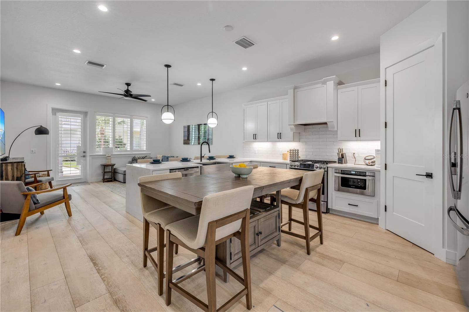 6 OLD FEGER DR, New Smyrna Beach, FL 32169