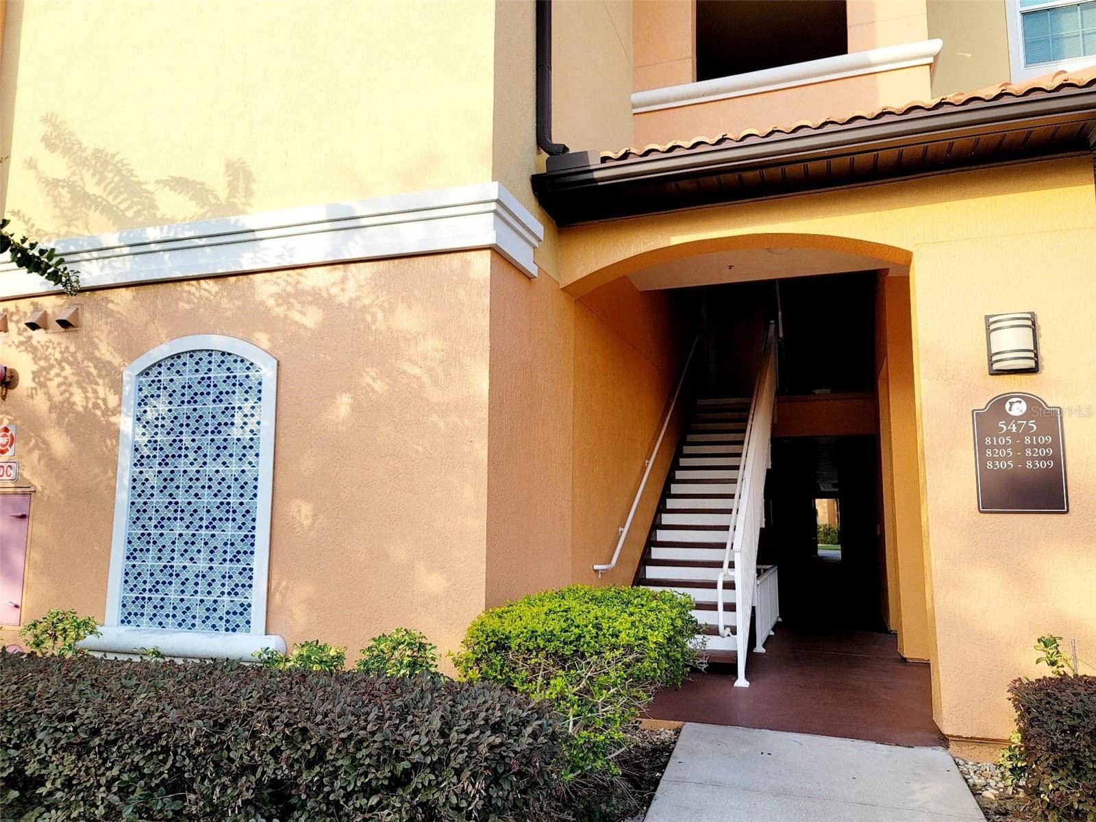 5475 VINELAND RD #206, Orlando, FL 32811