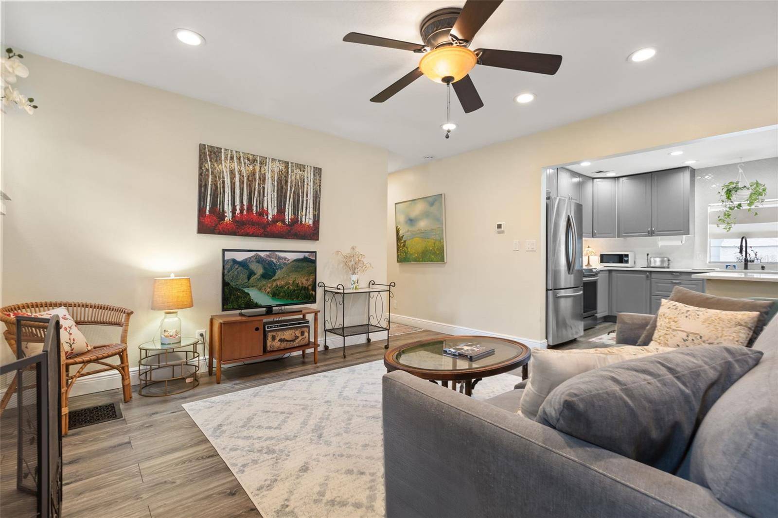 1213 NOBLE PL, Orlando, FL 32801
