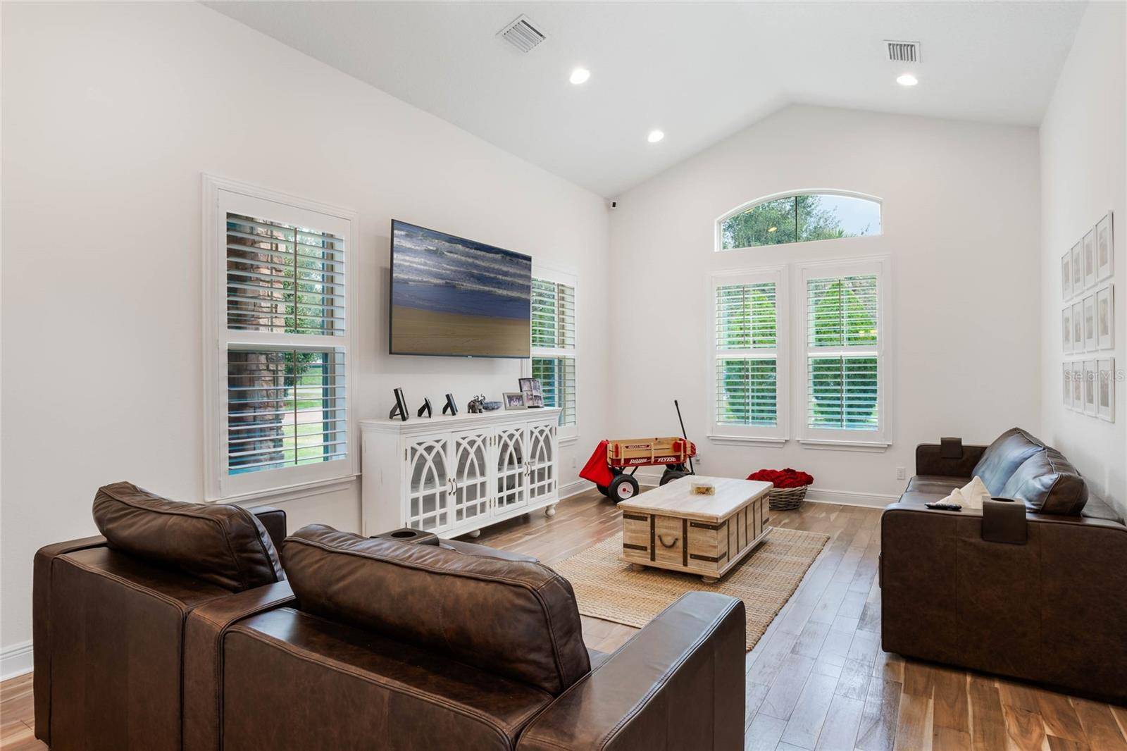 6020 MARLEON DR, Windermere, FL 34786