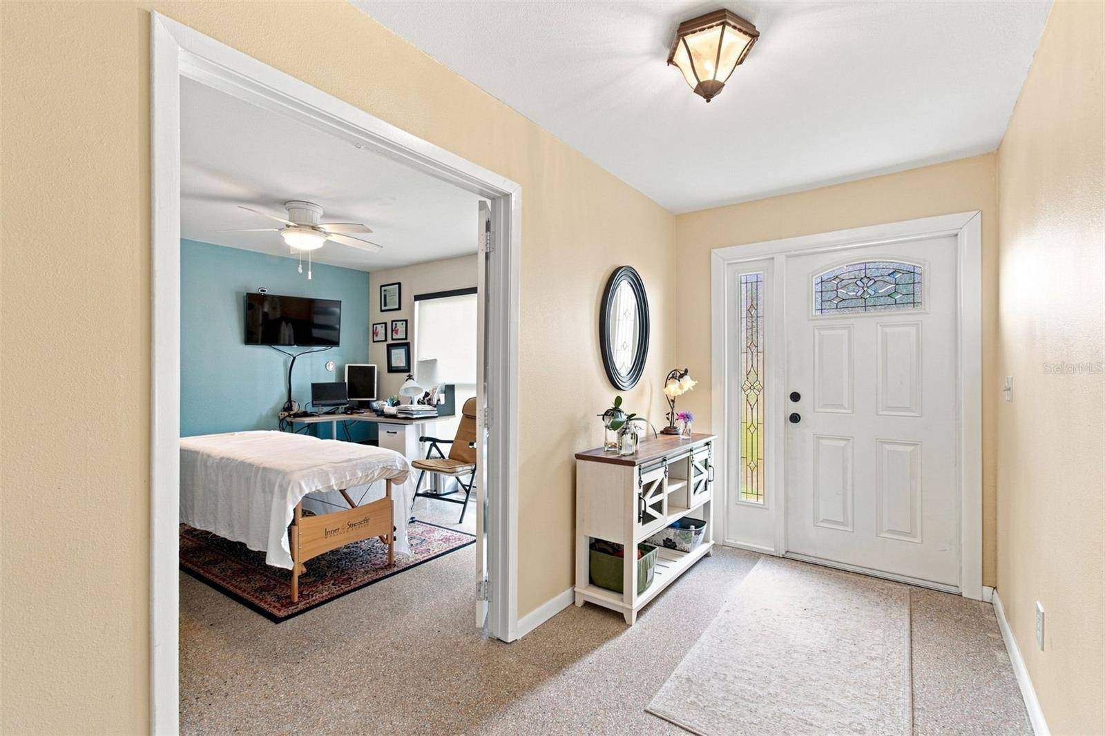 2609 AUBURN AVE W, Tampa, FL 33614