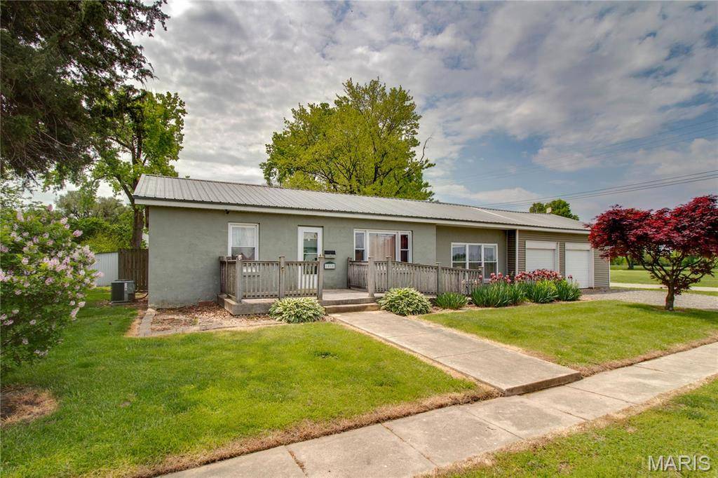 1010 Walnut ST, Greenfield, IL 62044