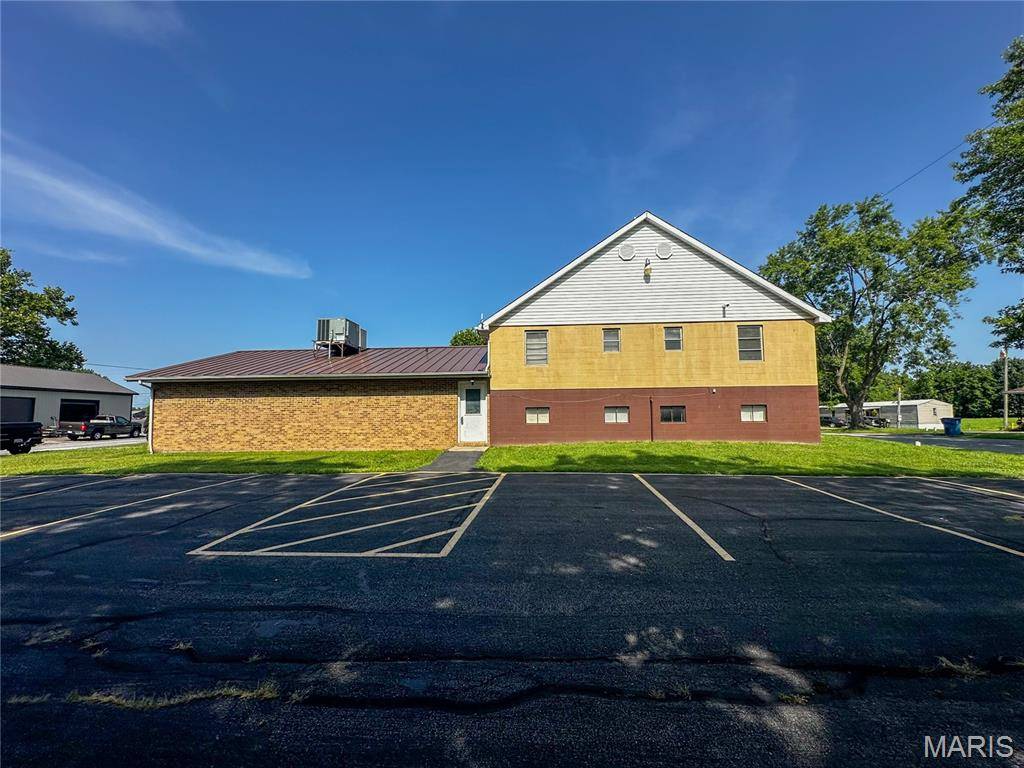 304 N 5th ST, Ava, IL 62907