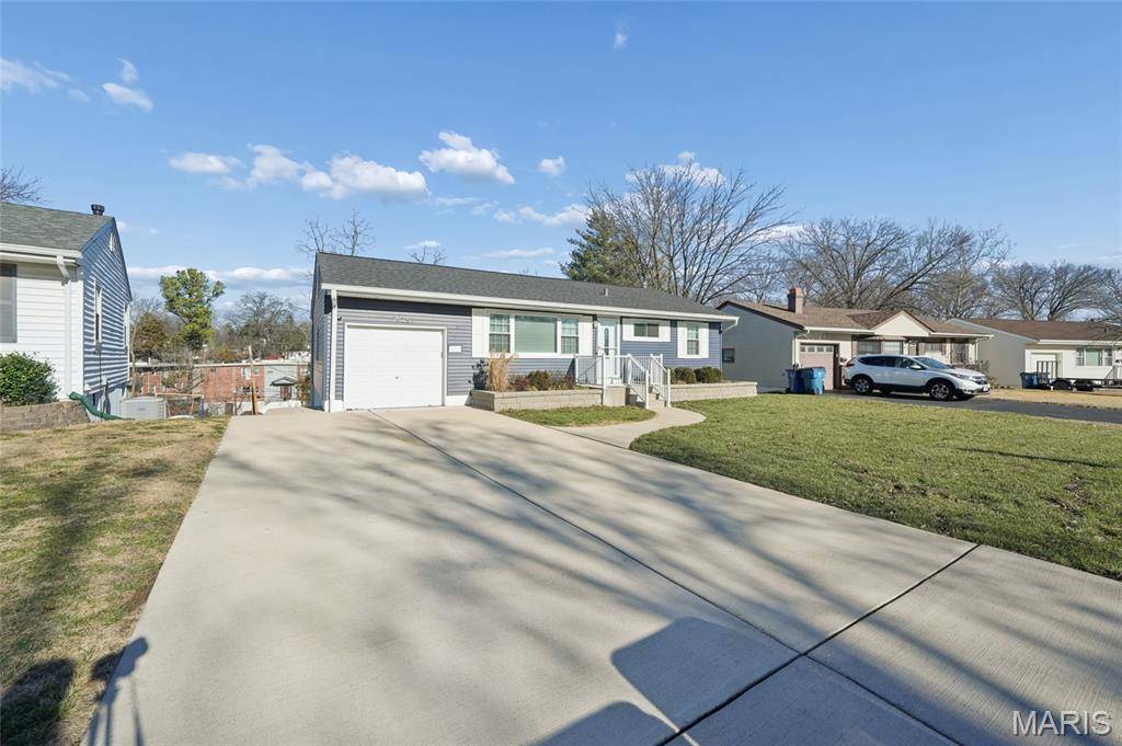 7625 General Sheridan LN, Unincorporated, MO 63123
