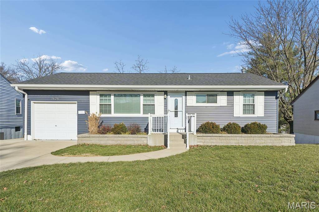 7625 General Sheridan LN, Unincorporated, MO 63123