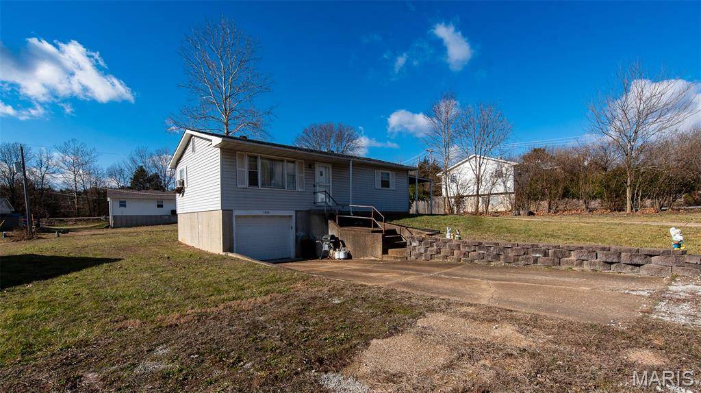 3838 Wesley LN, Catawissa, MO 63015