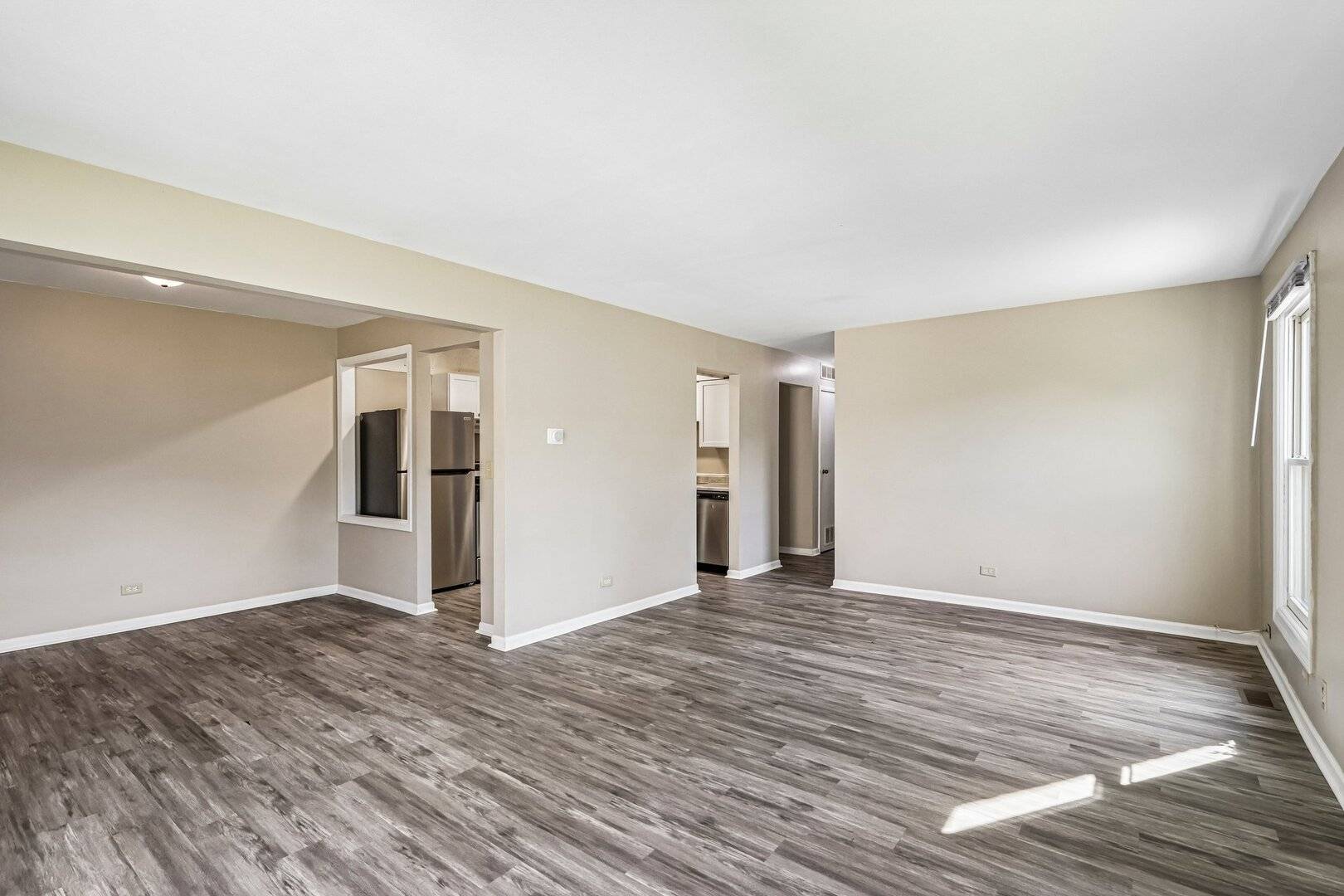 1760 BRISTOL WALK WALK #B, Hoffman Estates, IL 60169