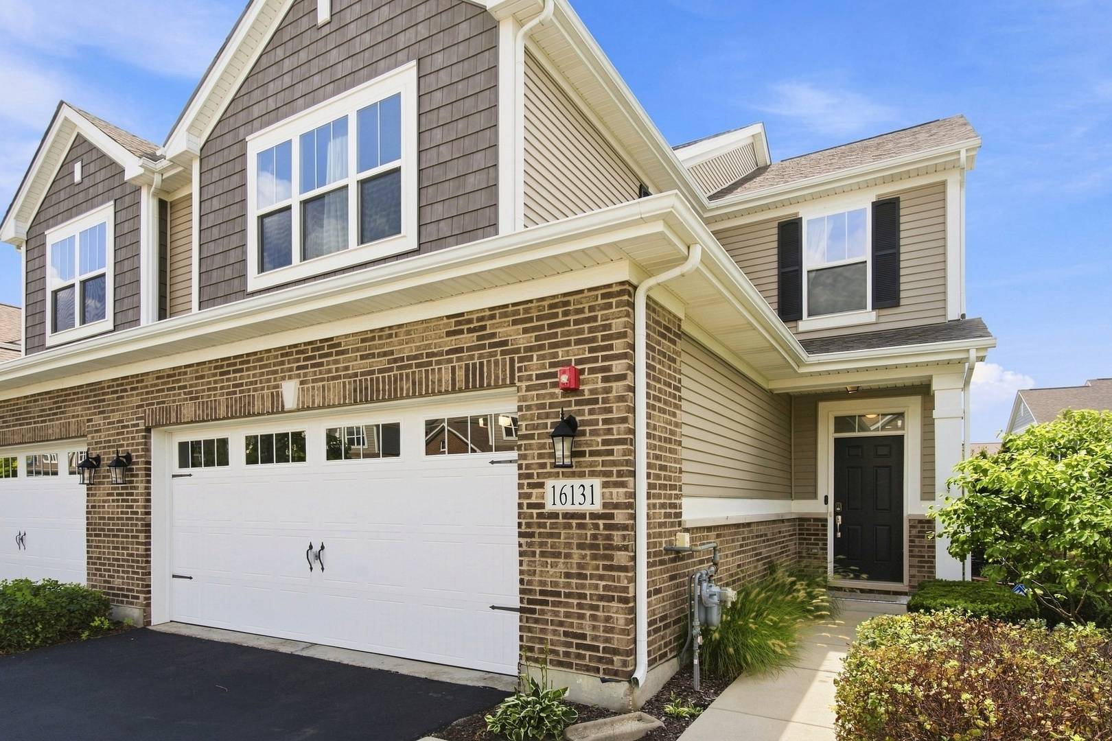 16131 W Coneflower DR, Lockport, IL 60441
