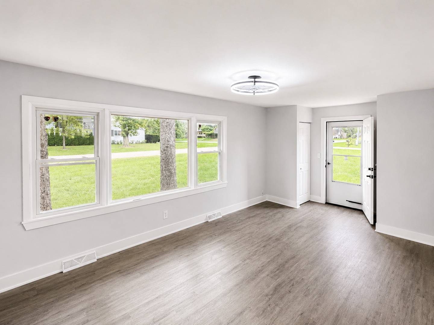 416 Grand AVE, Lake Zurich, IL 60047