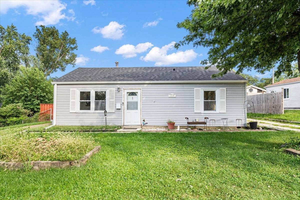 1714 Burry Circle DR, Crest Hill, IL 60403