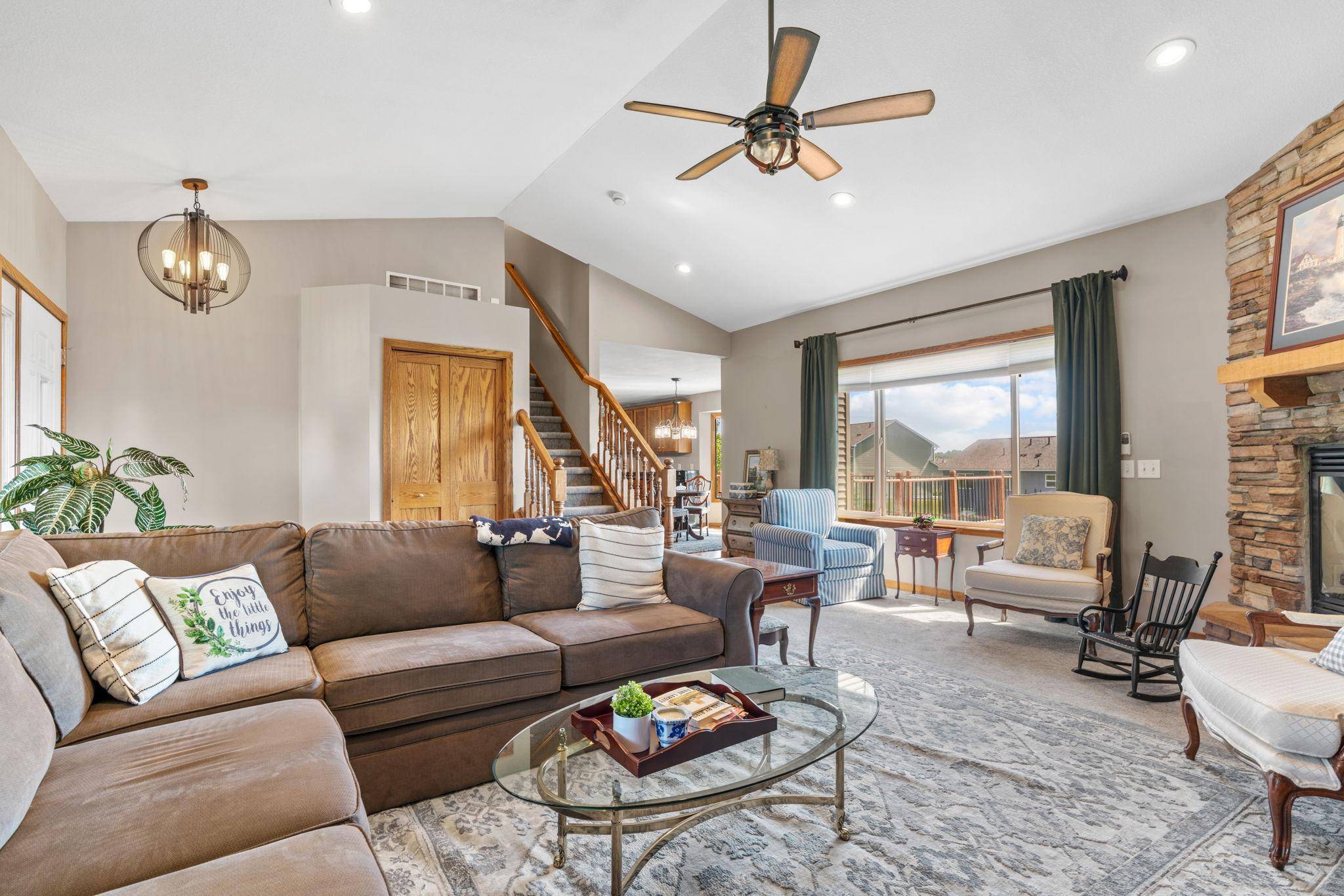 930 Aspen CIR, Watertown, MN 55388
